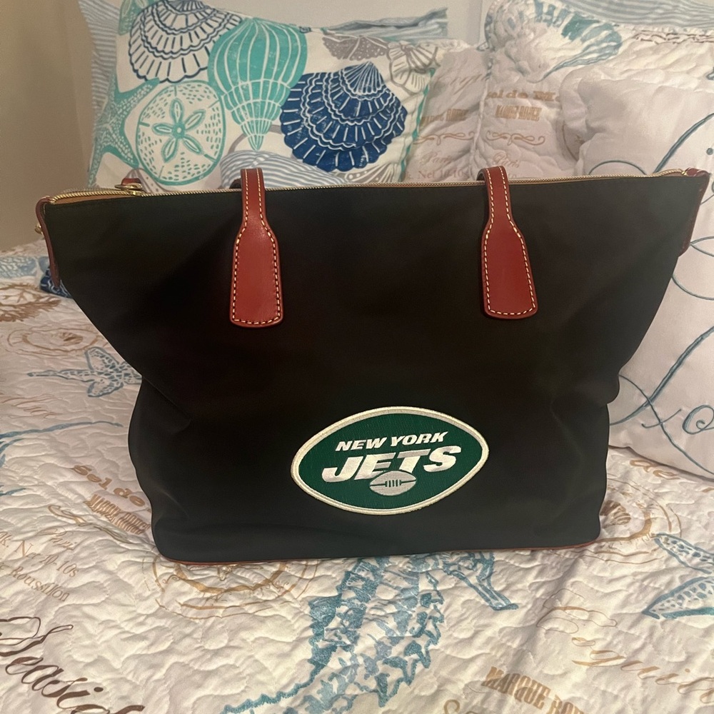 Dooney & Bourke Jets handbag